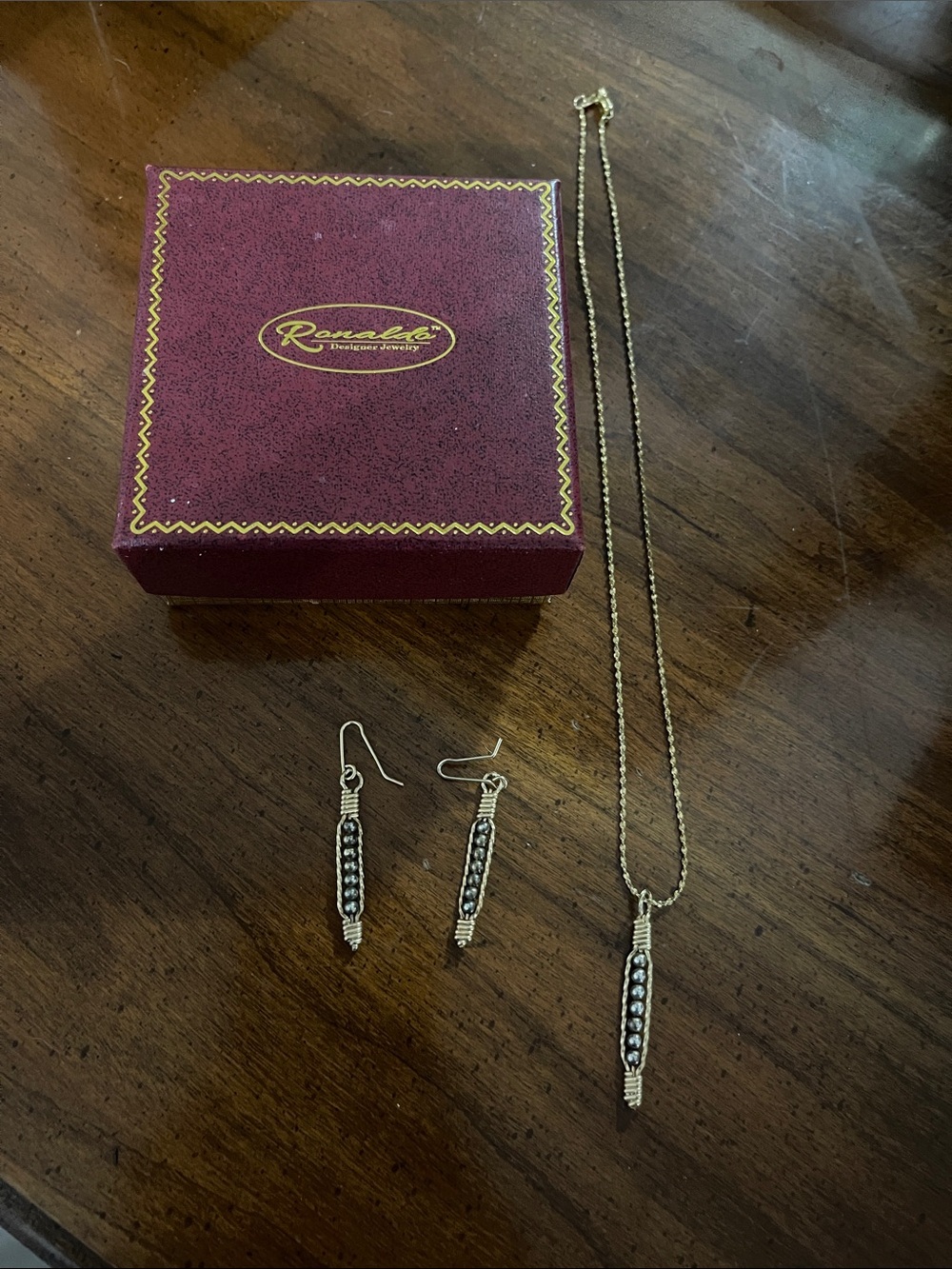 Ronaldo earrings and necklace